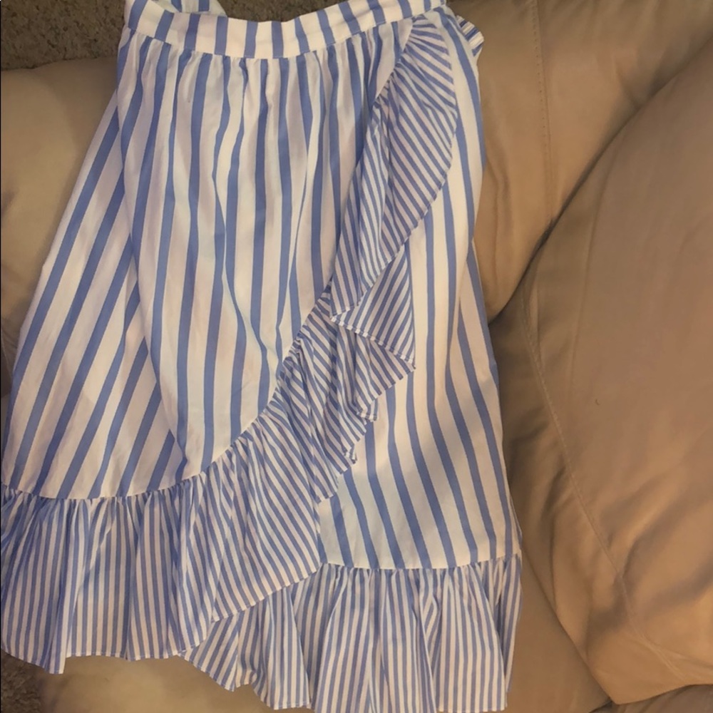 Ruffle skirt